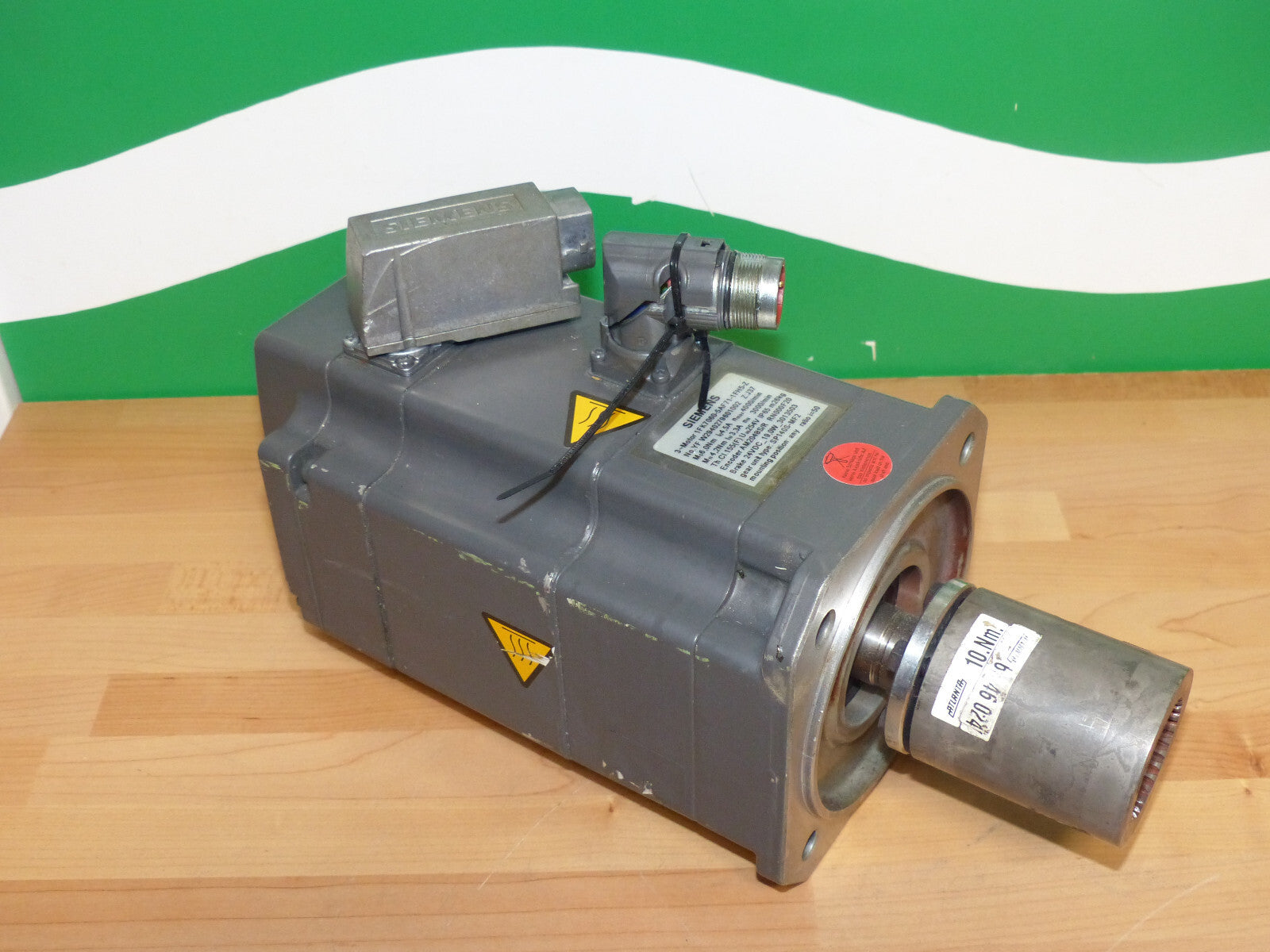 Siemens 1FK7060-5AF71-1FH5-Z / 1FK70605AF711FH5Z used s.bilder