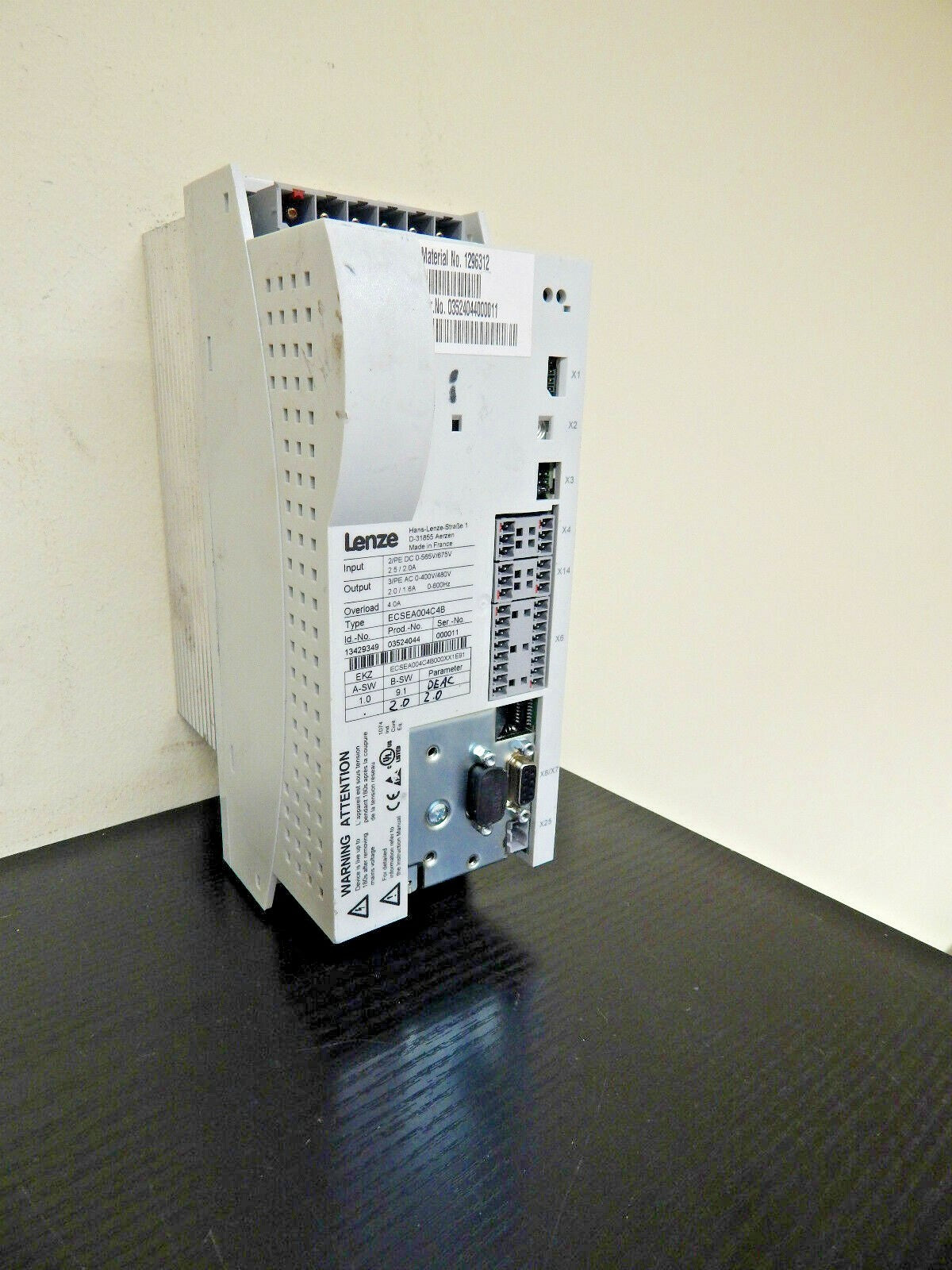 Lenze ECSEA004C4B Servo Drive