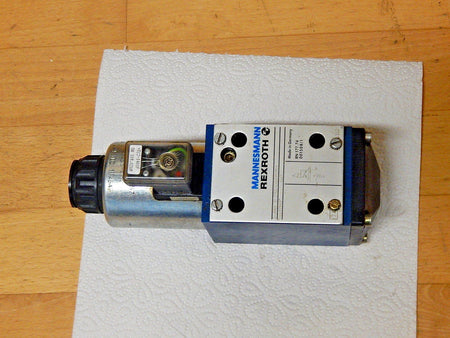 Mannesmann Rexroth Wege-Schieberventil  5-4WE 10 D32//CG24N9K4  Used   
