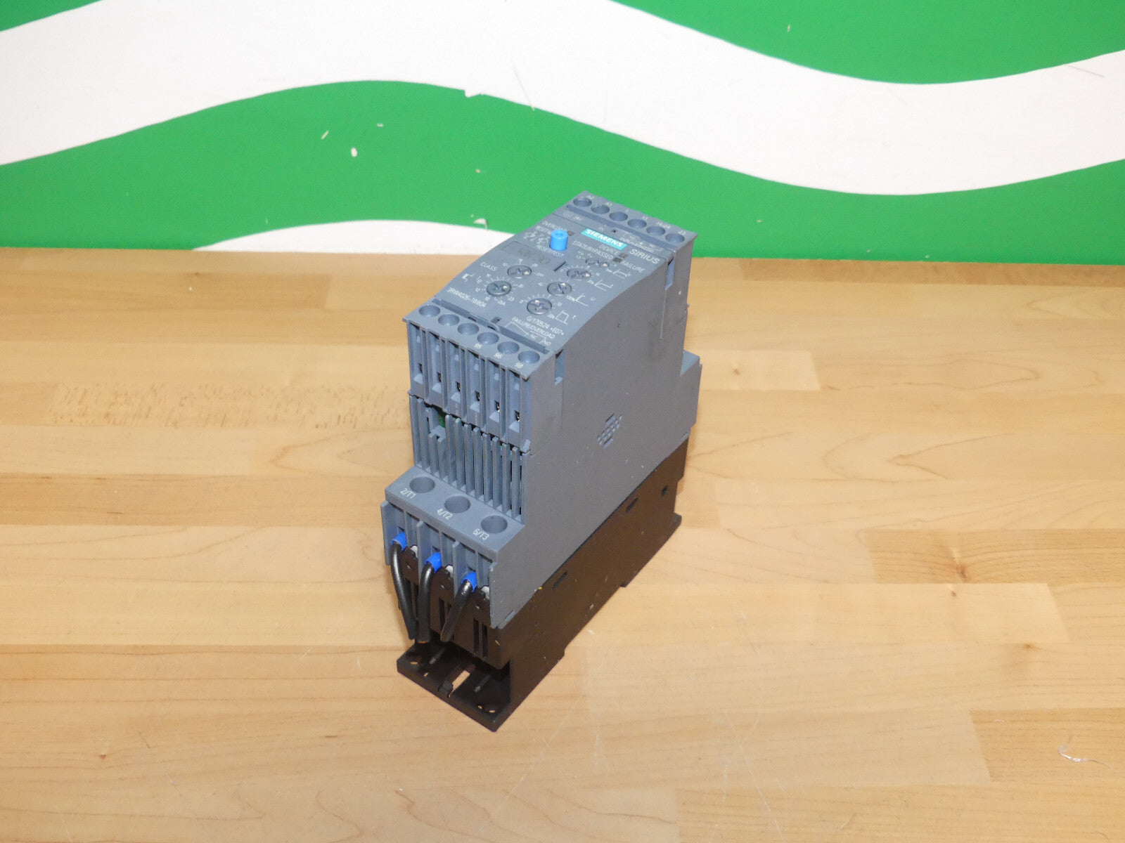 SIEMENS SIRUS 3RW4026-1BB04