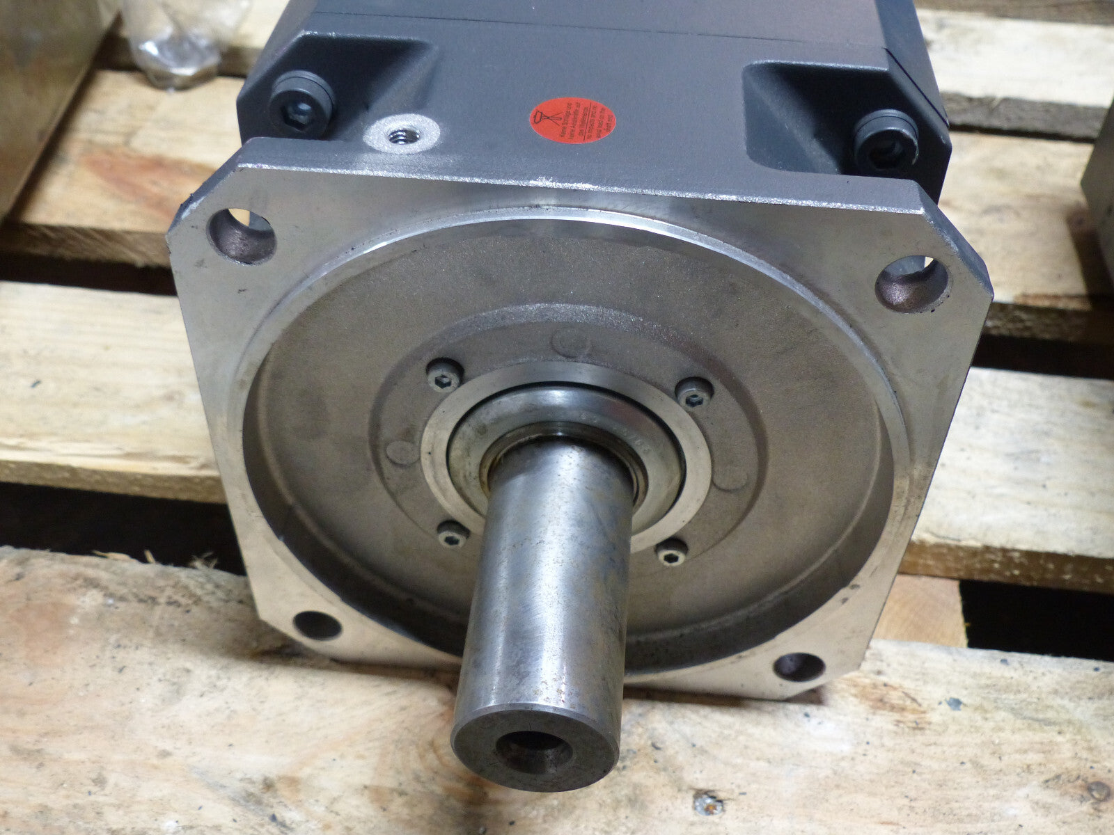 Siemens 3~Motor Typ:1FT6105-1AC71-3EG1 Leicht beschädigt s.Bilder