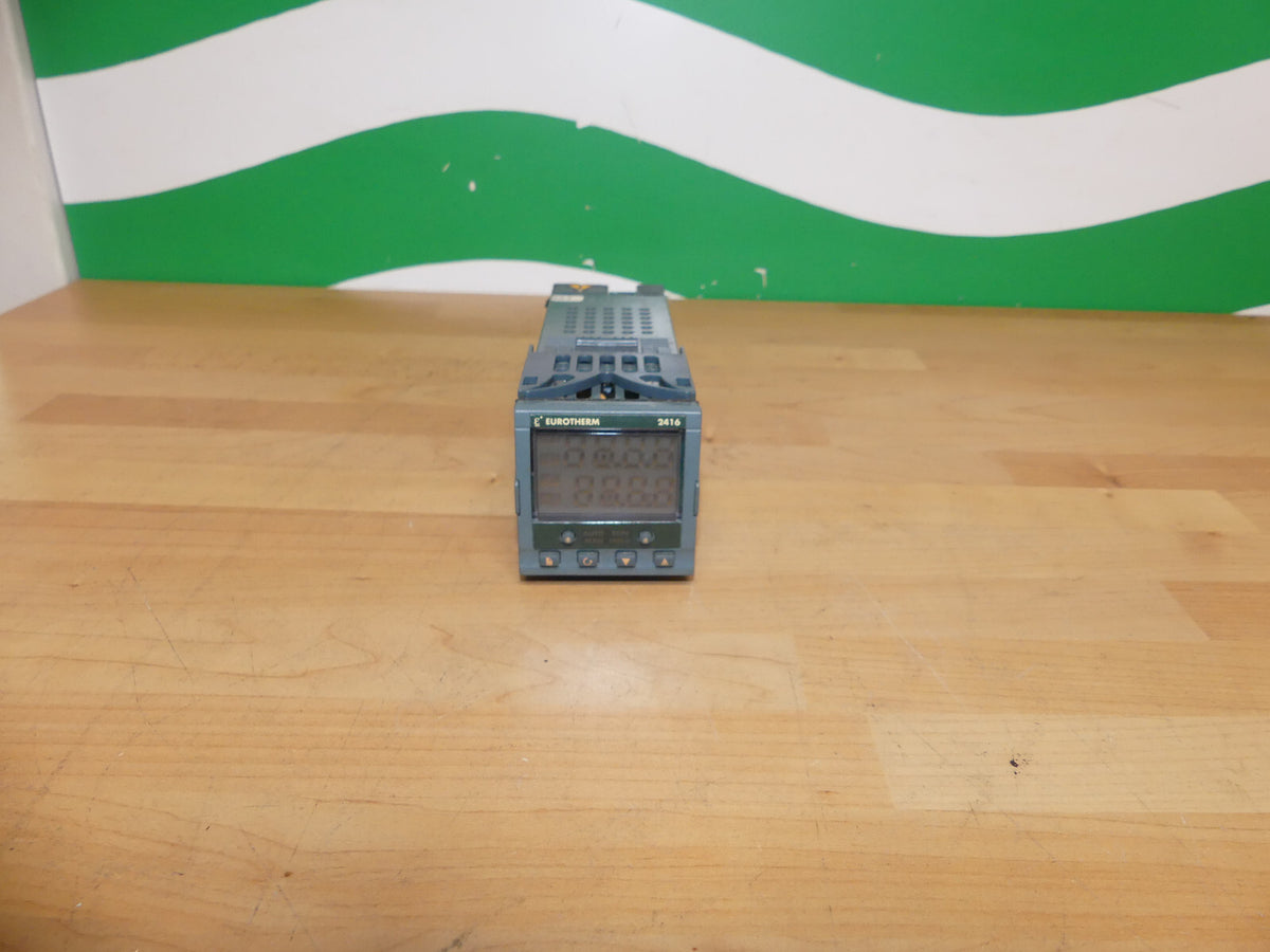 Eurotherm  2416/cc/vh/h4/fh/v5/xx/ger/ Temperaturregler
