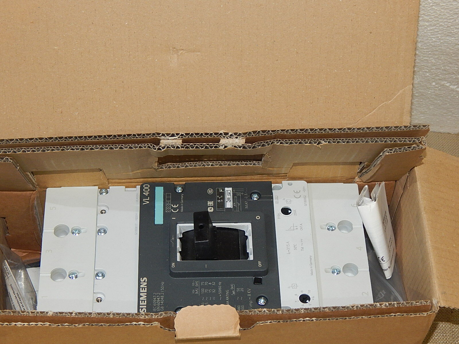 Siemens 3VL4731-2DC36-2PB1 Leistungsschalter unused s. Bilder