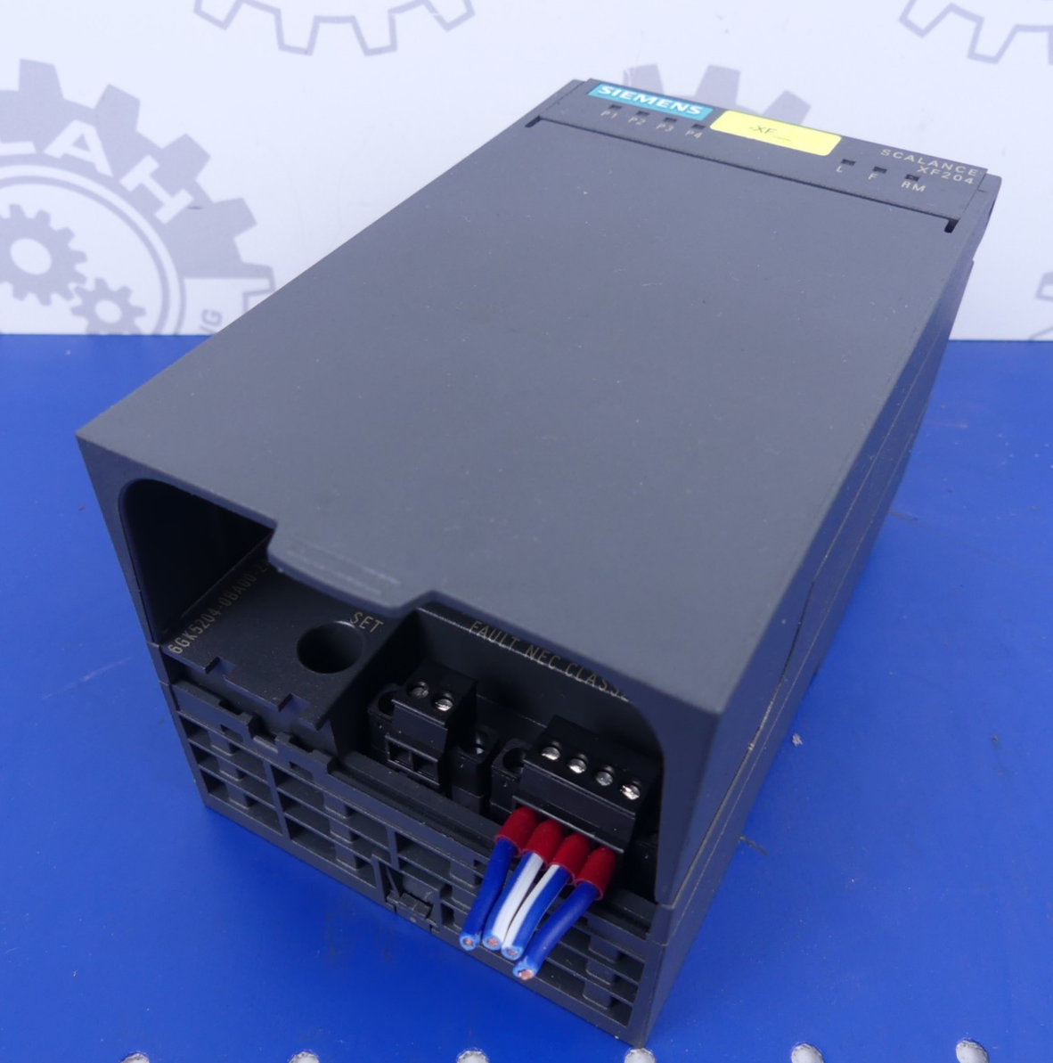 Siemens Scalace XF204 6GK5 204-0BA00-2AF2