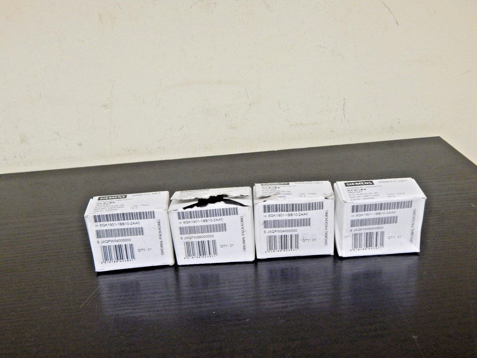 4xSiemens Steckerverbinder  6GK1901-1BB10-2AA0 Neu