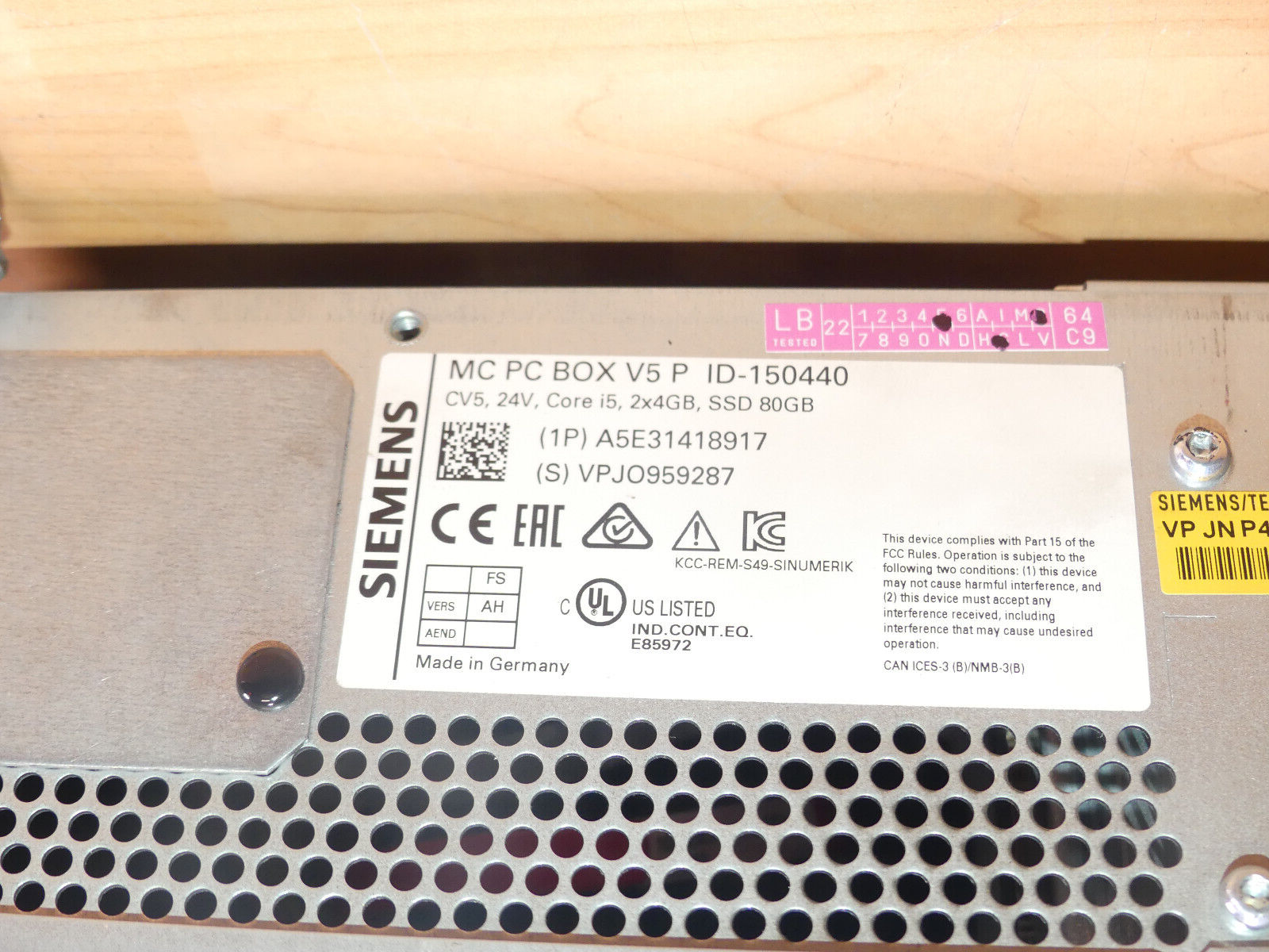 Siemens 6FC5210-0DF53-3AA0 SINUMERIK PCU 50.5-P 2.40 GHz 8 GB