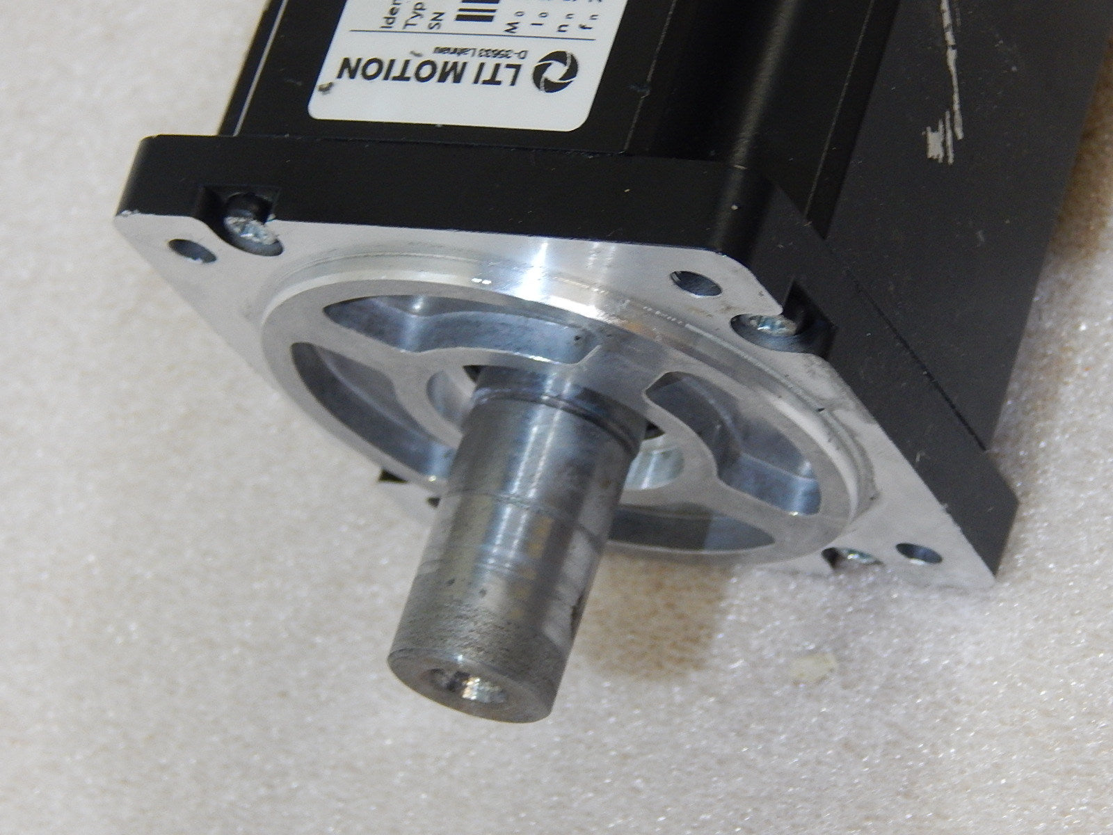 LTi DRiVES Motion LSP08-028-320-55-00H1MY 170 Servomotor Used