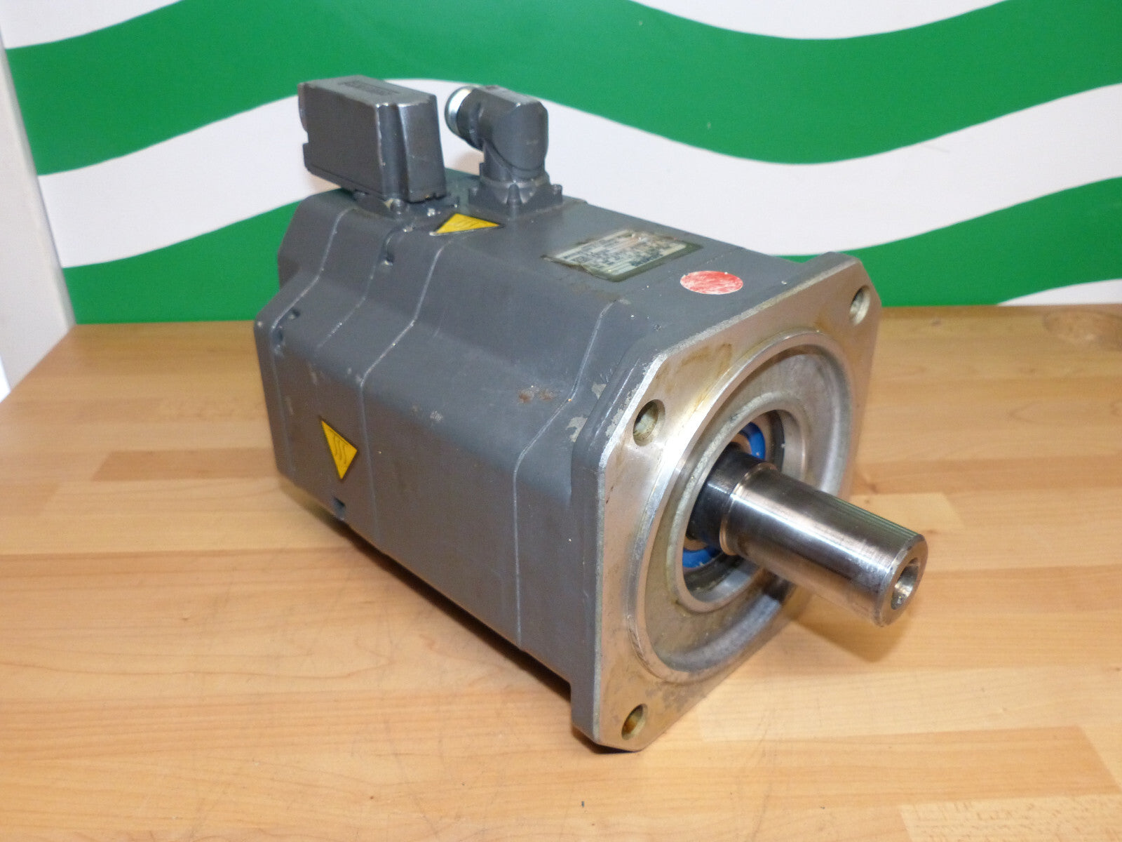 SIEMENS 1FK7083-5AF71-1FG3 used