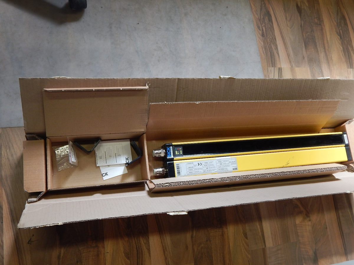 Sick 2x Lichtschranke MSLE02-15011