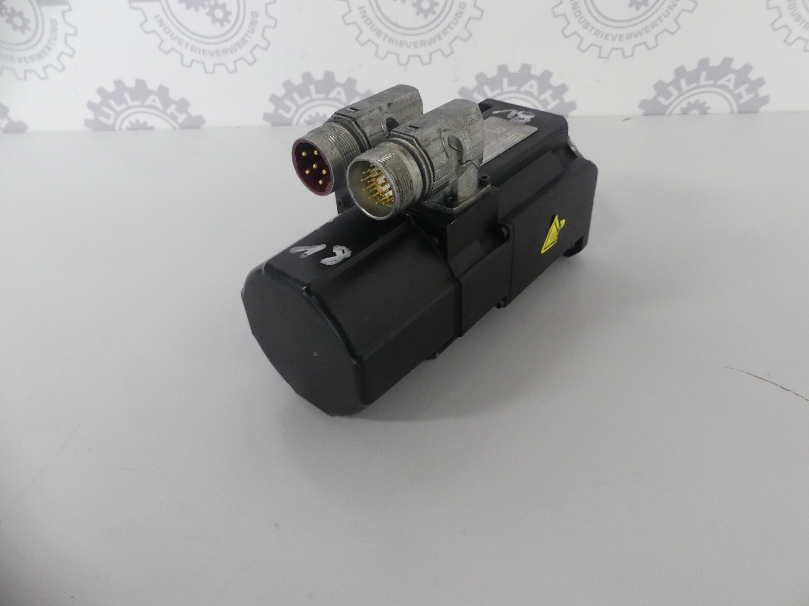 Kollmorgen AKM31C-GSS2S-03 - Beschädigt S. Bilder