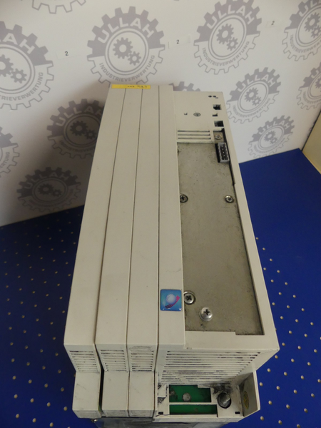 LENZE EMB9341-E leicht beschädigt s.Bilder