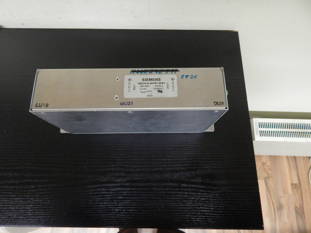 Siemens Simovert 6SE7016-0EP87-0FB1 Masterdrive Motion Control