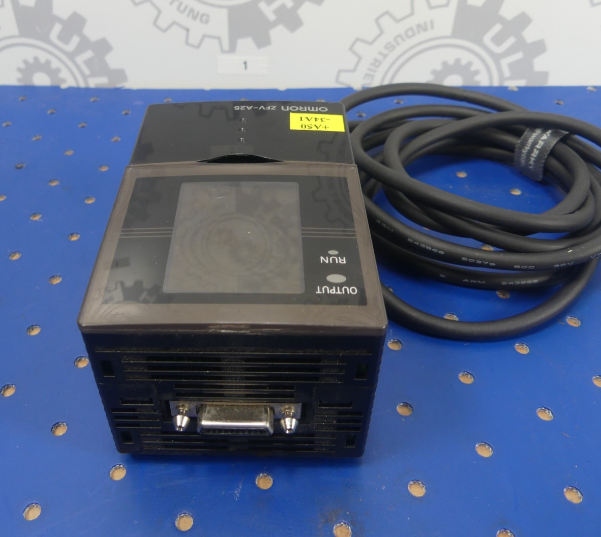 Omron ZFV-A25 smart sensor AMP unit