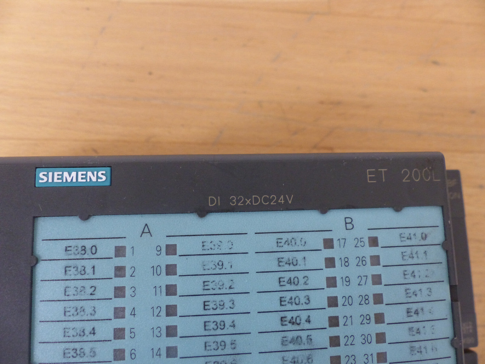 SIEMENS ET 200L  DI 32XDC24V 131-1BL01-0XB0 LEICHT BESCHÄDIGT, S.BILDER