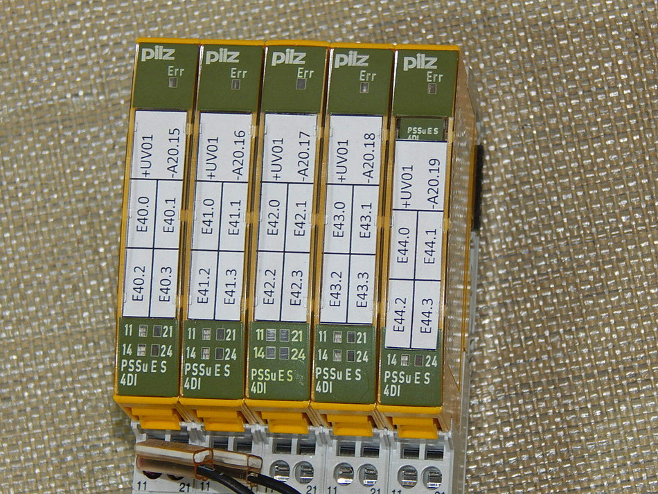 5x PILZ PSSu E S 4DI 312400 24VDC 6mA Used