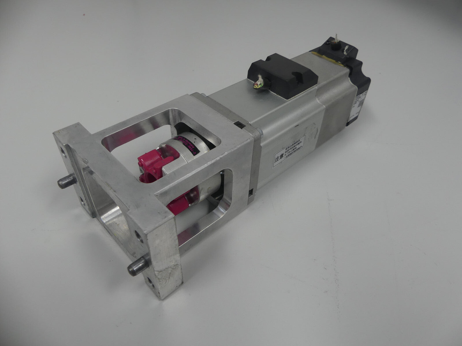 Rexroth MSM031C-0300-NN-M0-CH1 leicht beschädigt. S. Bilder