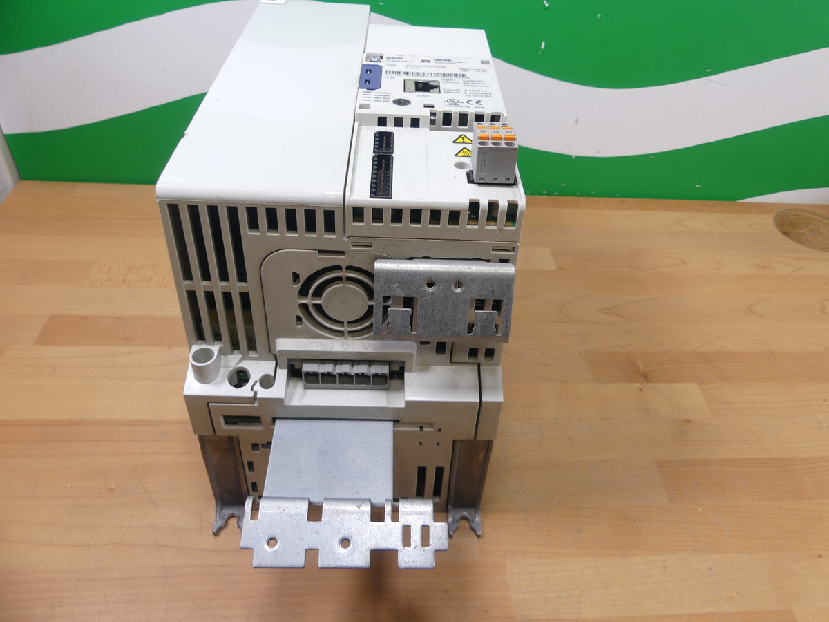 Lenze Inverter Drives 8400 Frequenzumrichter E84AVSCE5524VX0 5,5 kW