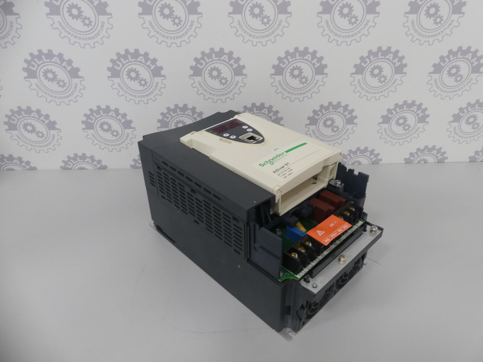 Schneider Altivar 61 ATV61HU75N4