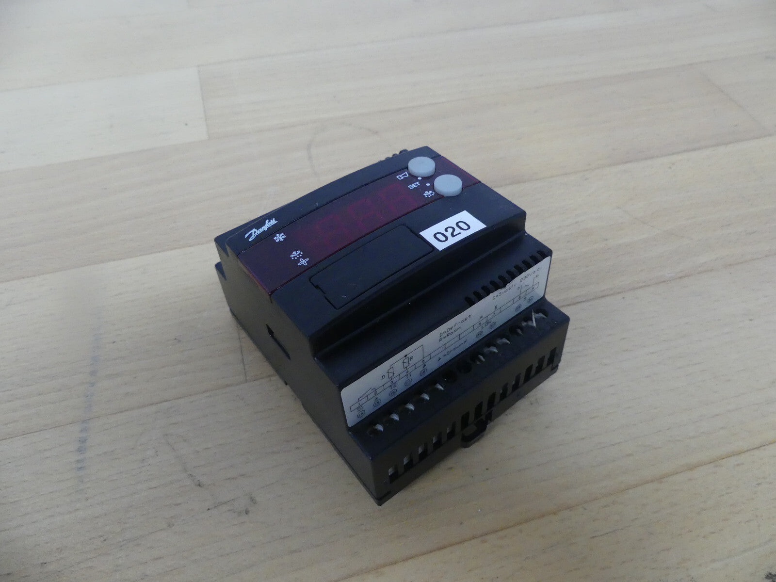 DANFOSS EKC 301 EKA 173/5