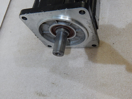 Rexroth Indramat MKD090B-058-KG0-KN Servomotor Used