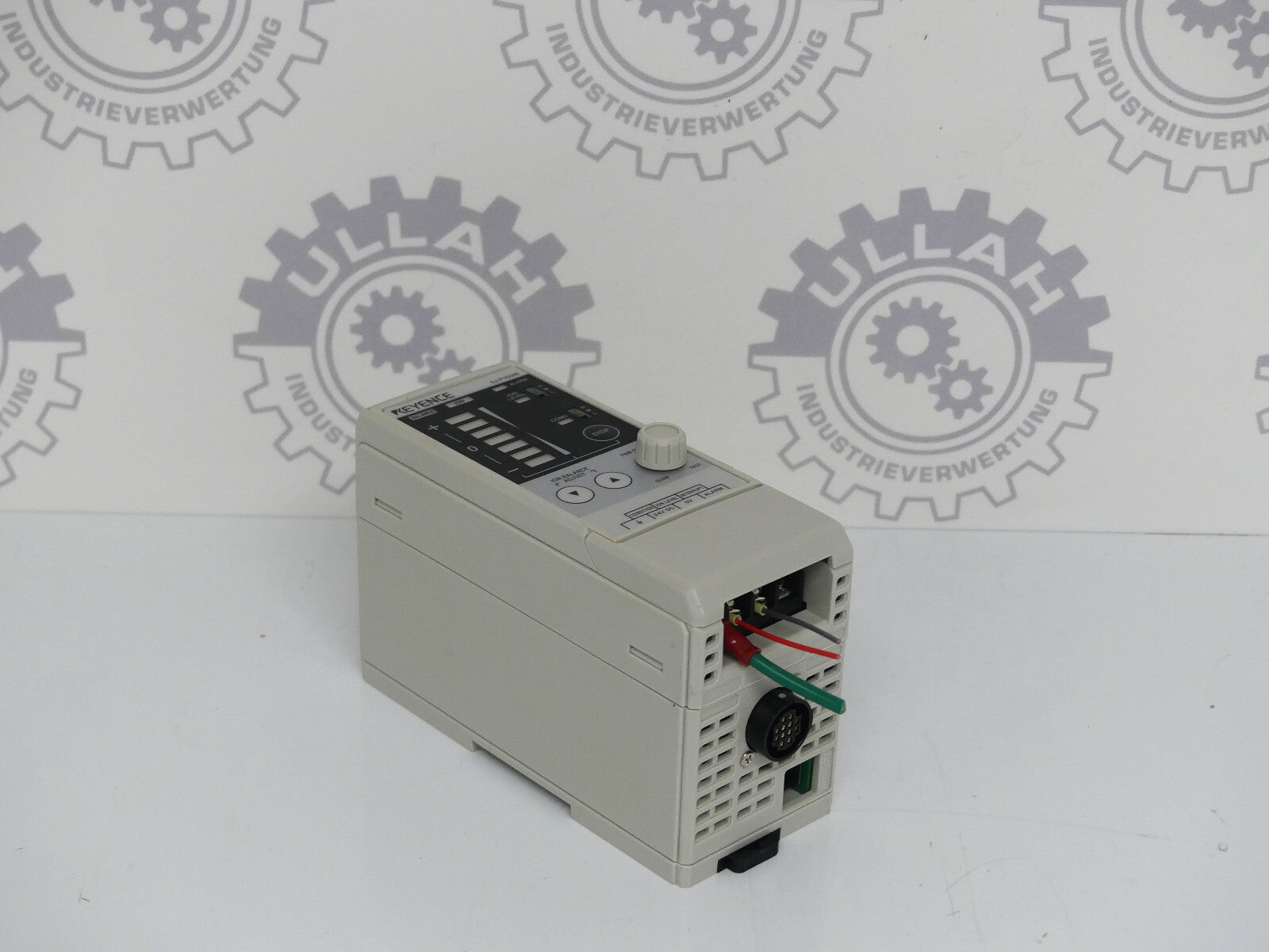 Keyence  SJ-F100W  Steuergerät 