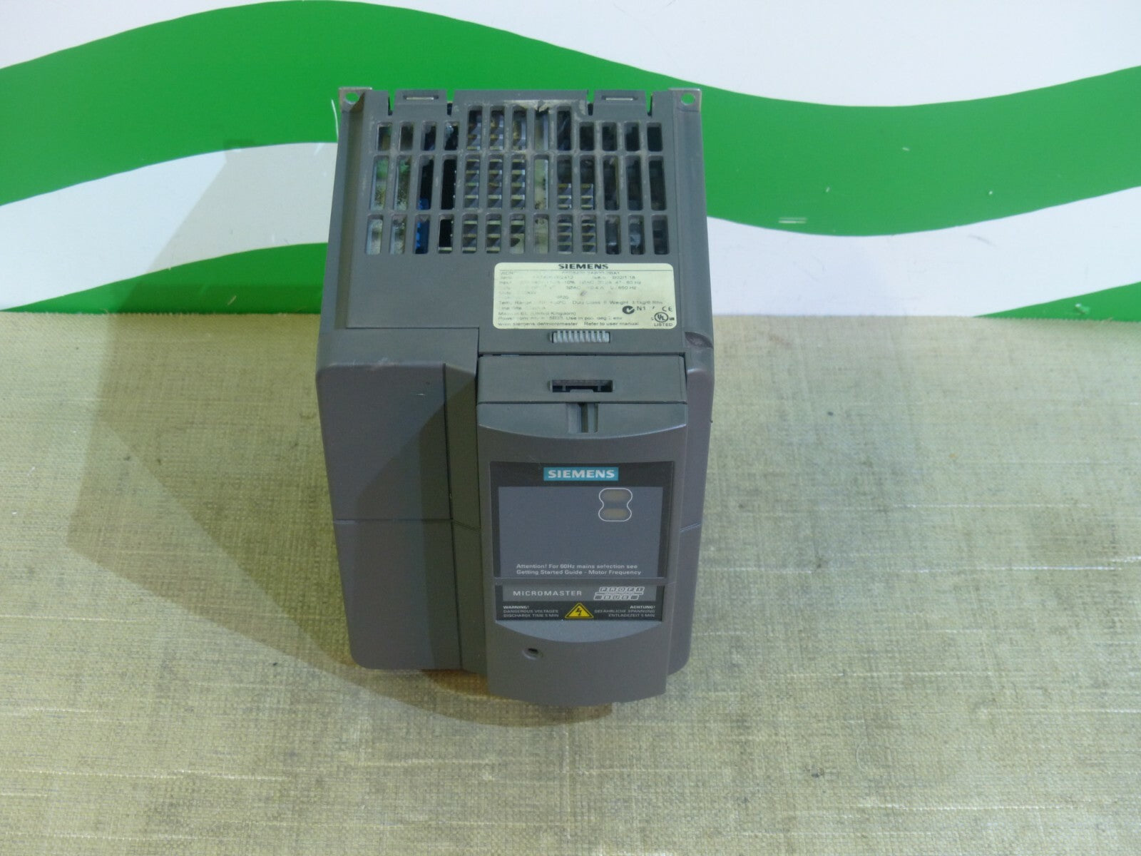 Siemens Micromaster 6SE6420-2AB22-2BA1