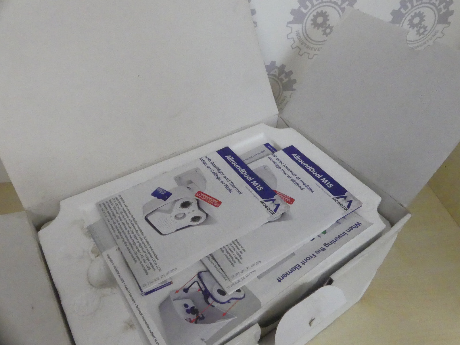 MOBOTIX  MX-M15D-Sec