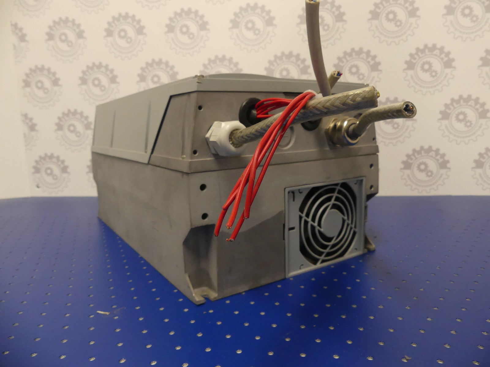 Frequenzumrichter FU Danfoss Aqua drive VLT 4.0 KW/T/C:FC.202P4K0T4E55H1XGX used