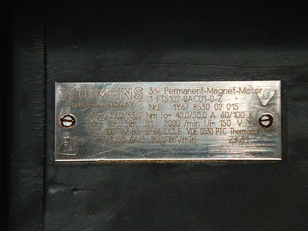 SIEMENS 3~Permanent-Magnet-Motor 1FT5102-0AC01-0-Z Used