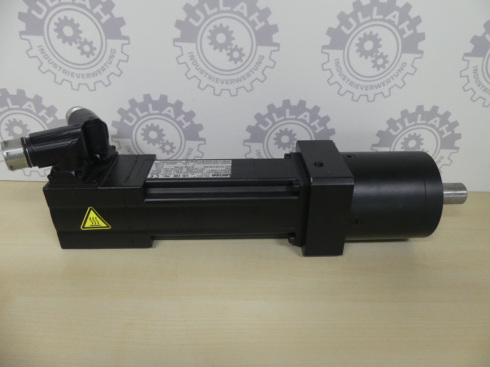 LENZE MCS06I41-RV0P1