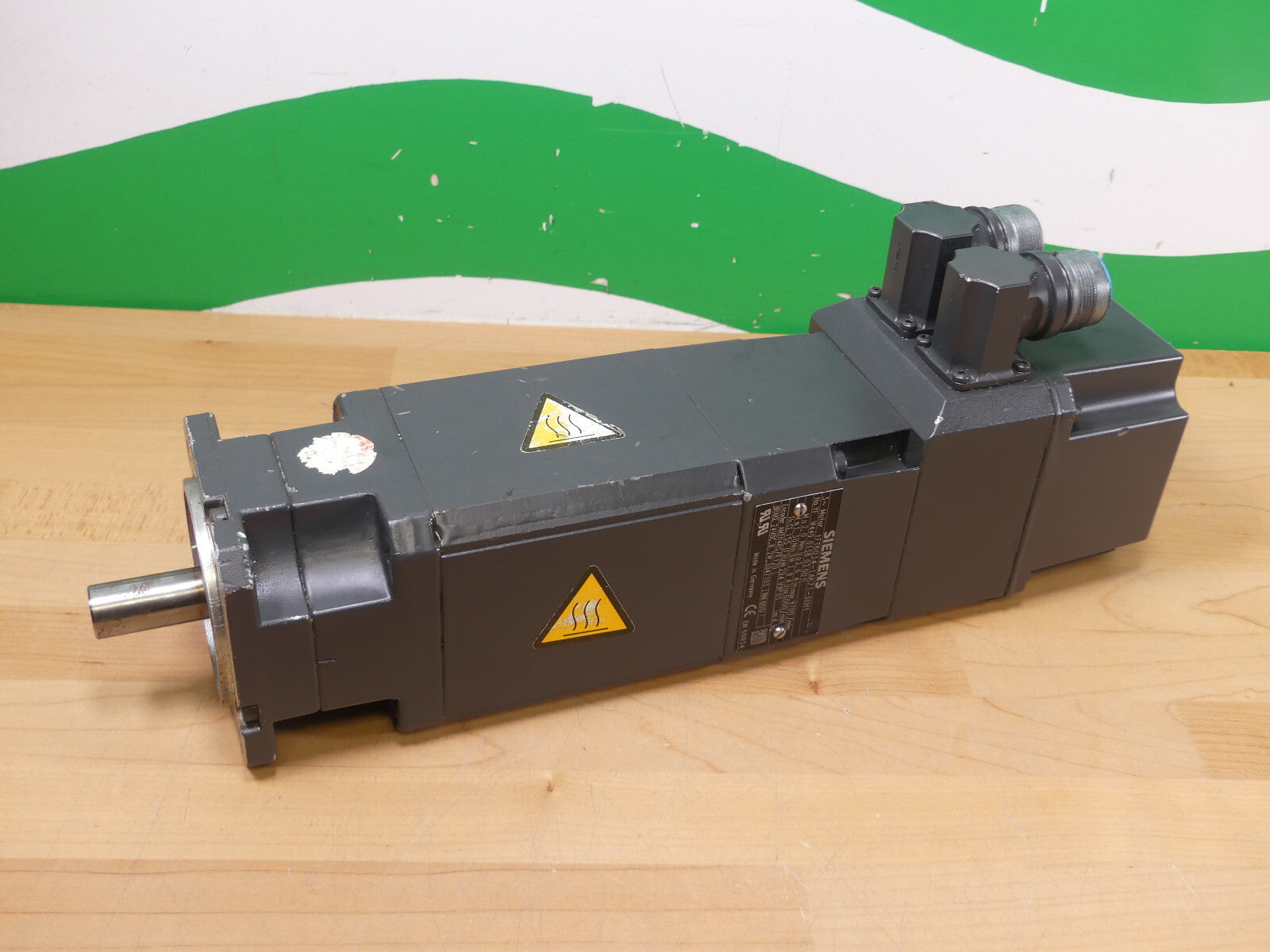 Siemens 1FT6034-1AK71-3EH1 Servomotor
