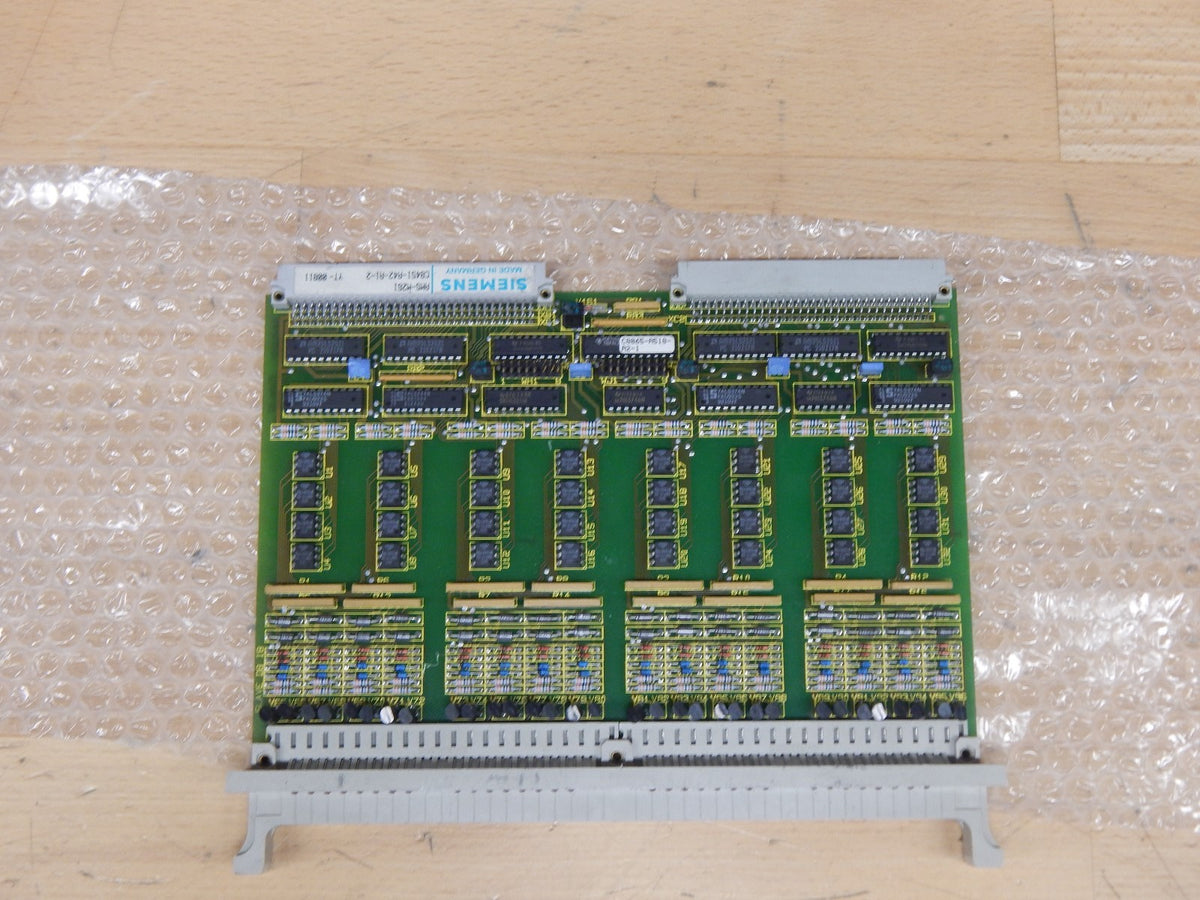Siemens C8451-A42-A1-2  C8451A42A12   AMS-M261