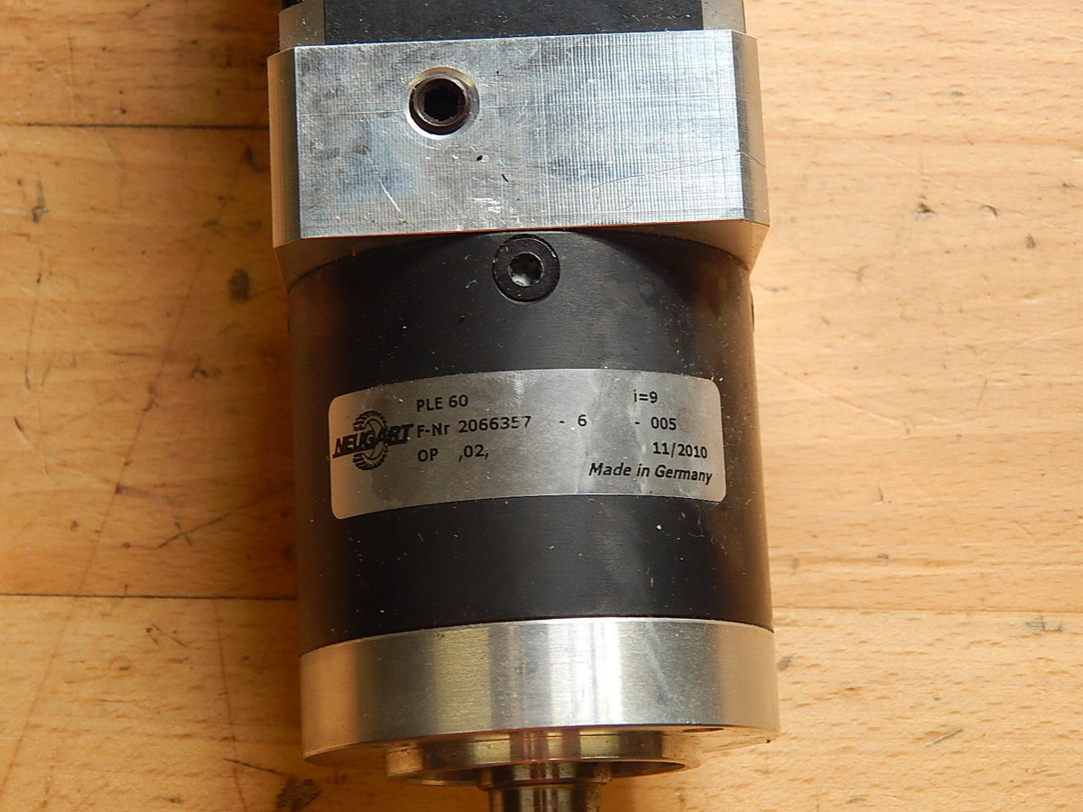 Kollmorgen AKM22E-ANBNR-00 Servomotor Motor + Neugart PLE 60 Getriebe i=9 Used