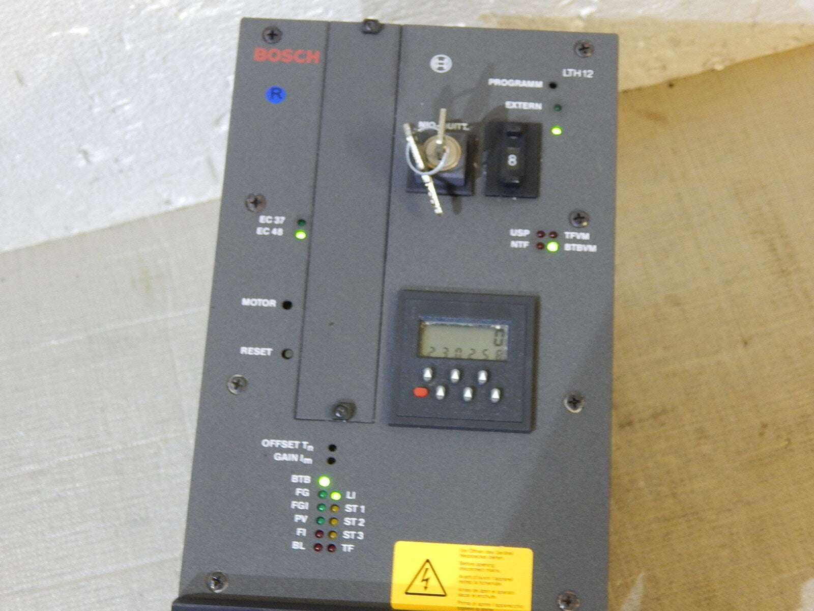  Bosch Schrauber Steuerung mit Schrauber SE200 0608750056 + ECH28-MG used