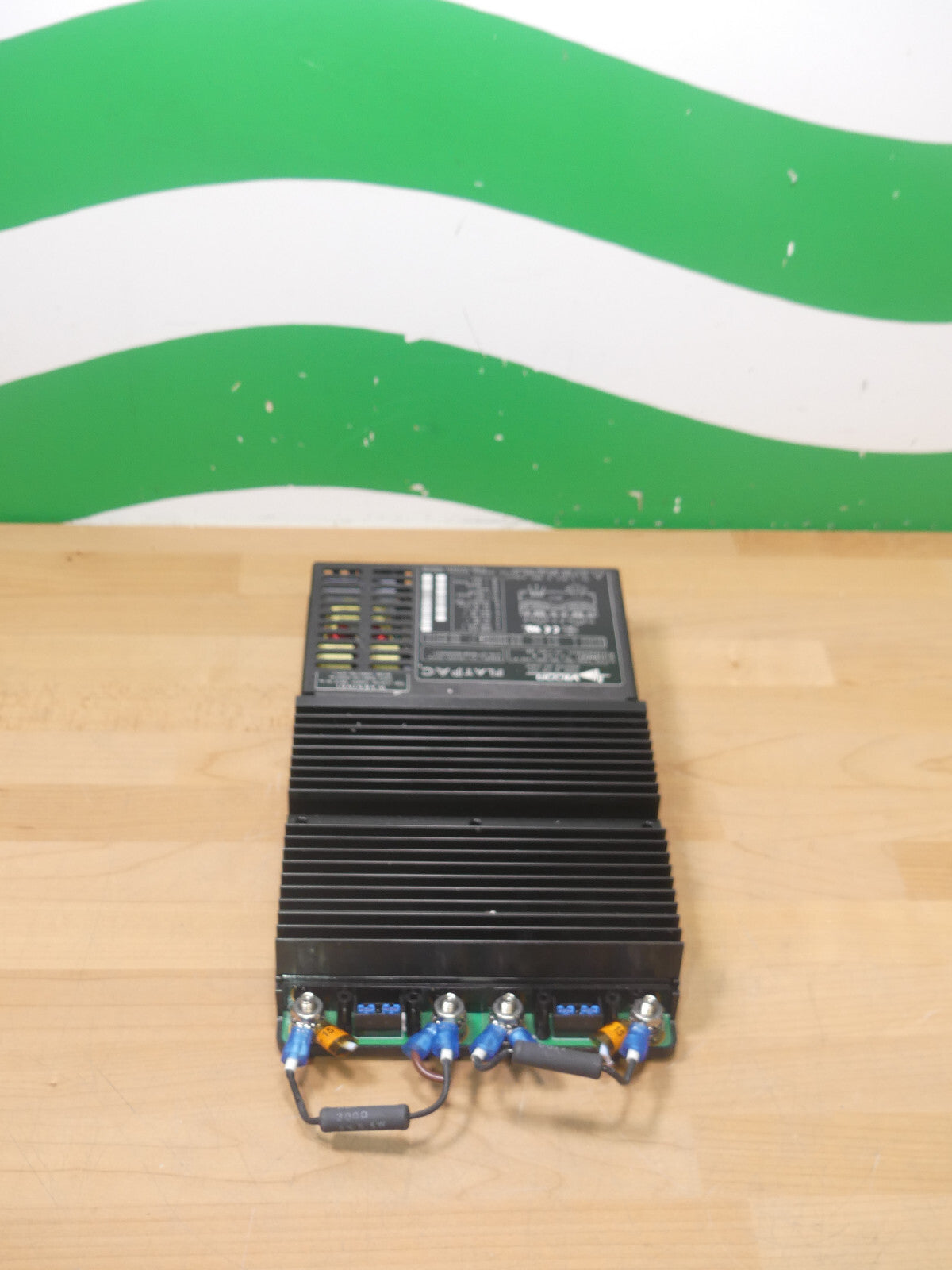 VICOR FLAT PAC VI-PU22-EVV  Netzteil used
