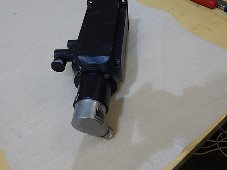 AMK DT5-3-10-FB0  Arnold Müller Servomotor mit Heidenhain Drehgeber ROQ 424 512