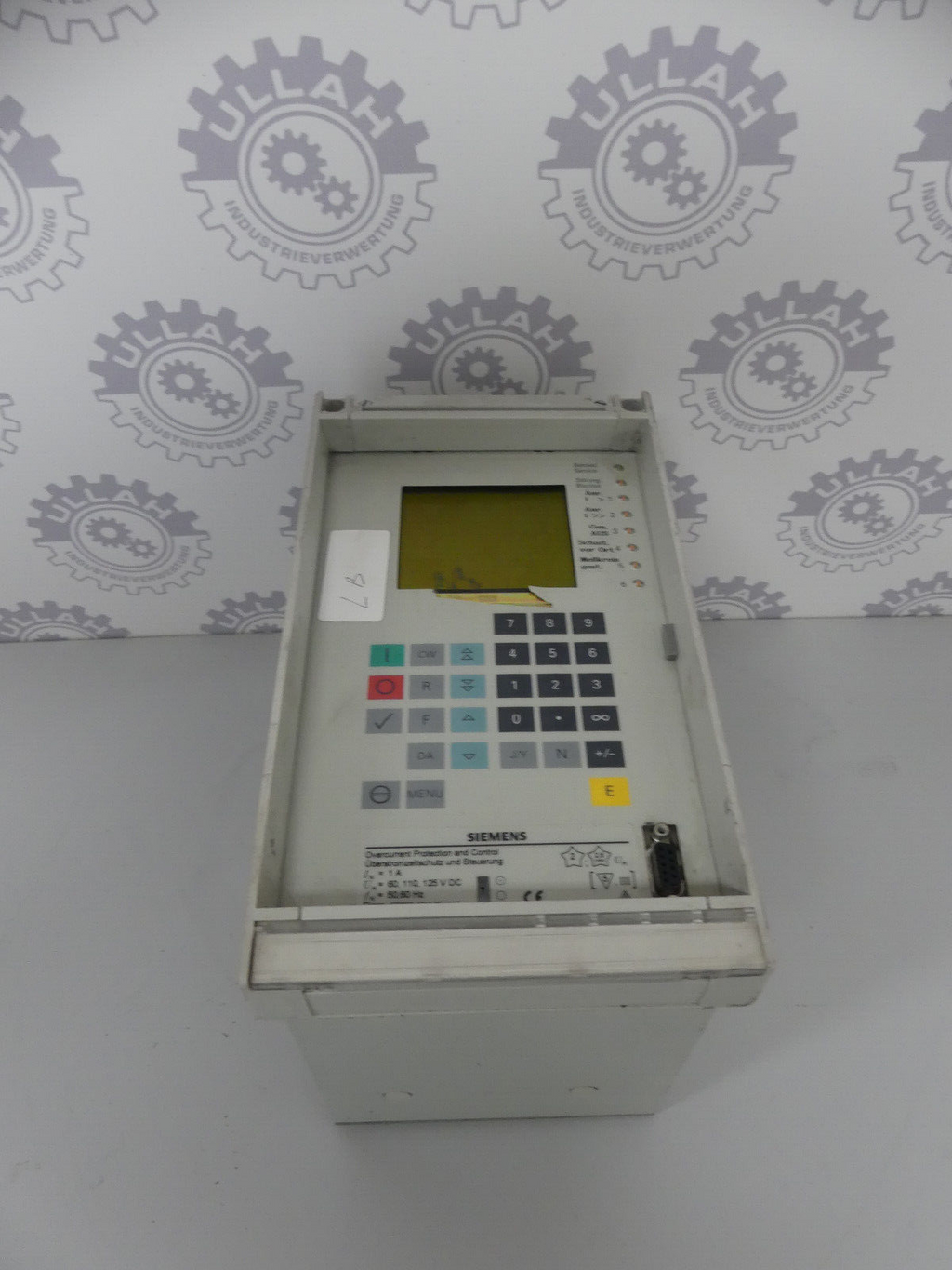 Siemens 7SJ5311-4EA02-1CA1/FF Überstromseitschutz leicht beschädigt S.- Bilder