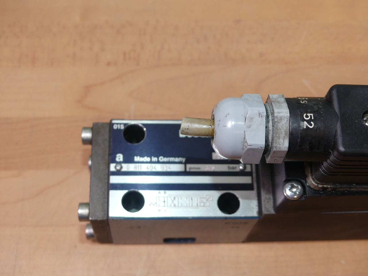 Bosch Regelventil 0 811 404 034 pmax 315 bar + 0 831 006003 2,7A