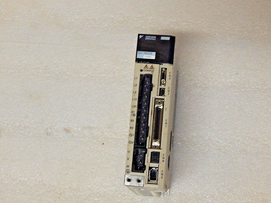YASKAWA SERVOPACK SGDV-1R6A01B020000  Servo Drive  Used