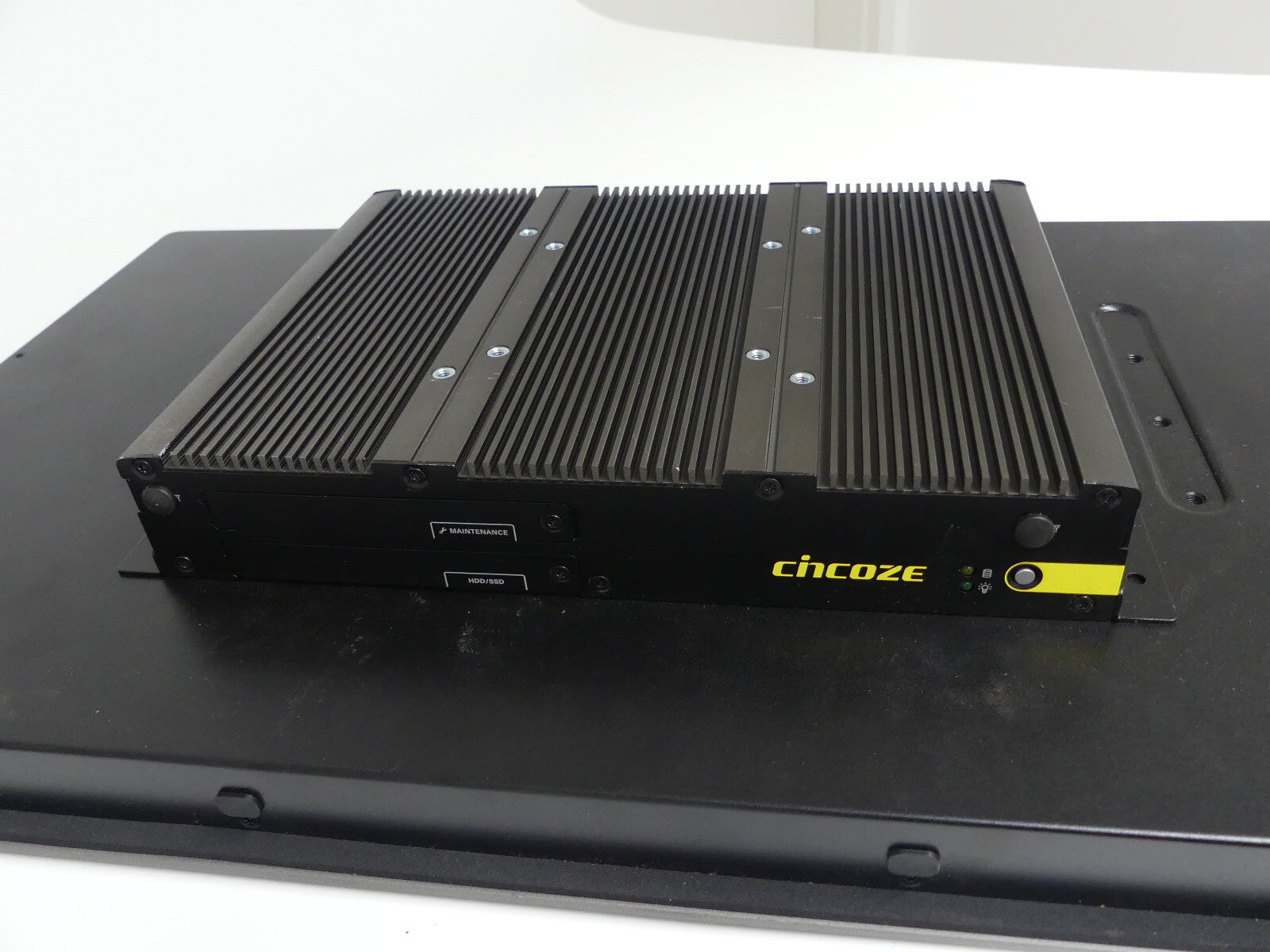 CINCOZE Industrial Panel PC  CV-W121C-R11/3Y+P2102-i5-R10/3Y