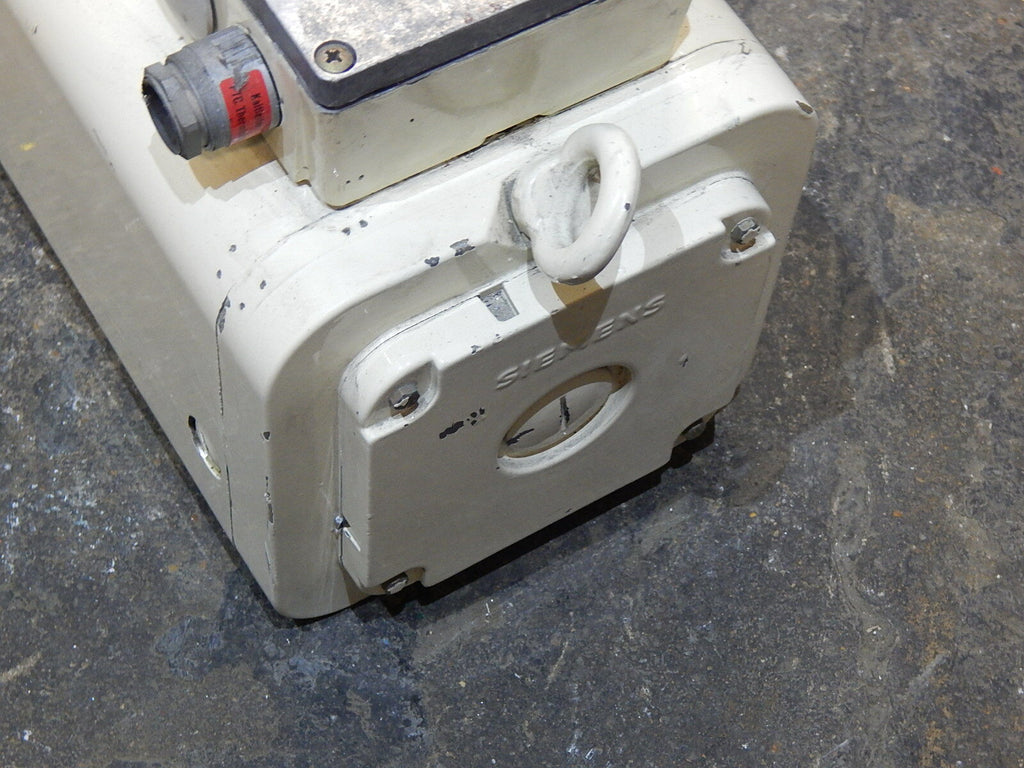 SIEMENS 3~Permanent-Magnet-Motor 1FT5102-0AC01-0-Z Used