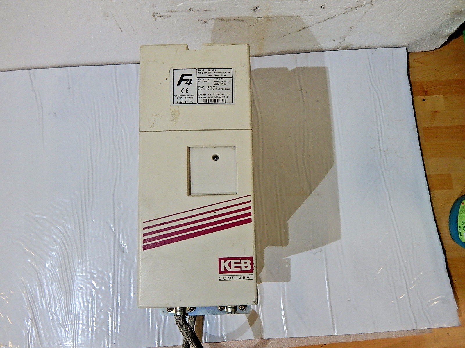 KEB F4 12.F4.S1E-3480/1.2 //12F4S1E348012 12.F4.S1E-3480  6,6kVA 4kW Used