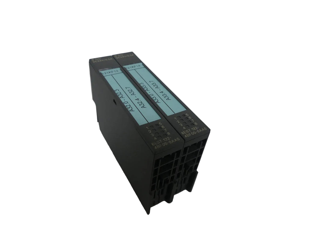 2x Siemens 6ES7 132-4BF00-0AA0