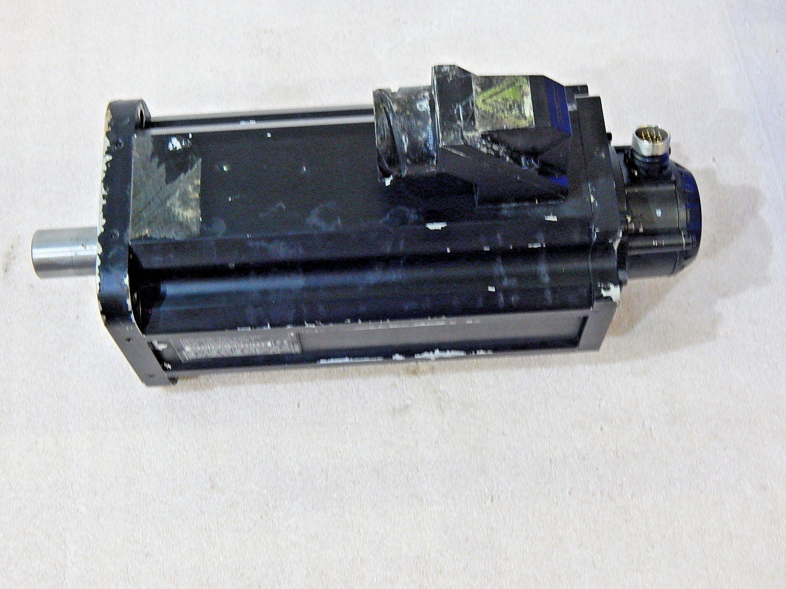 Indramat Permanent Magnet Motor  MHD093B-035-PG0-BN  Used