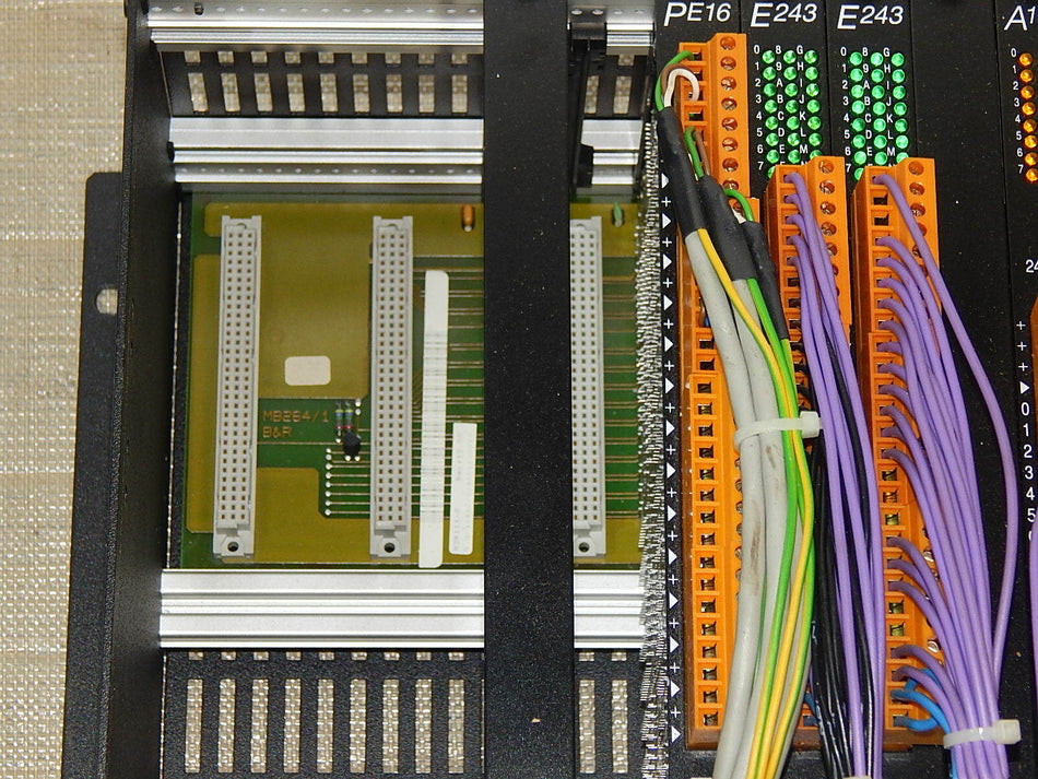  B&R 12 SLOT CIRCUIT BOARD MB264/1 +PE16,2x E243 3x A162
