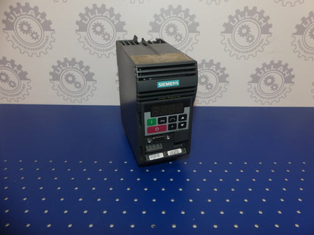 Siemens 6SE3214-0DA40 - Leicht beschädigt