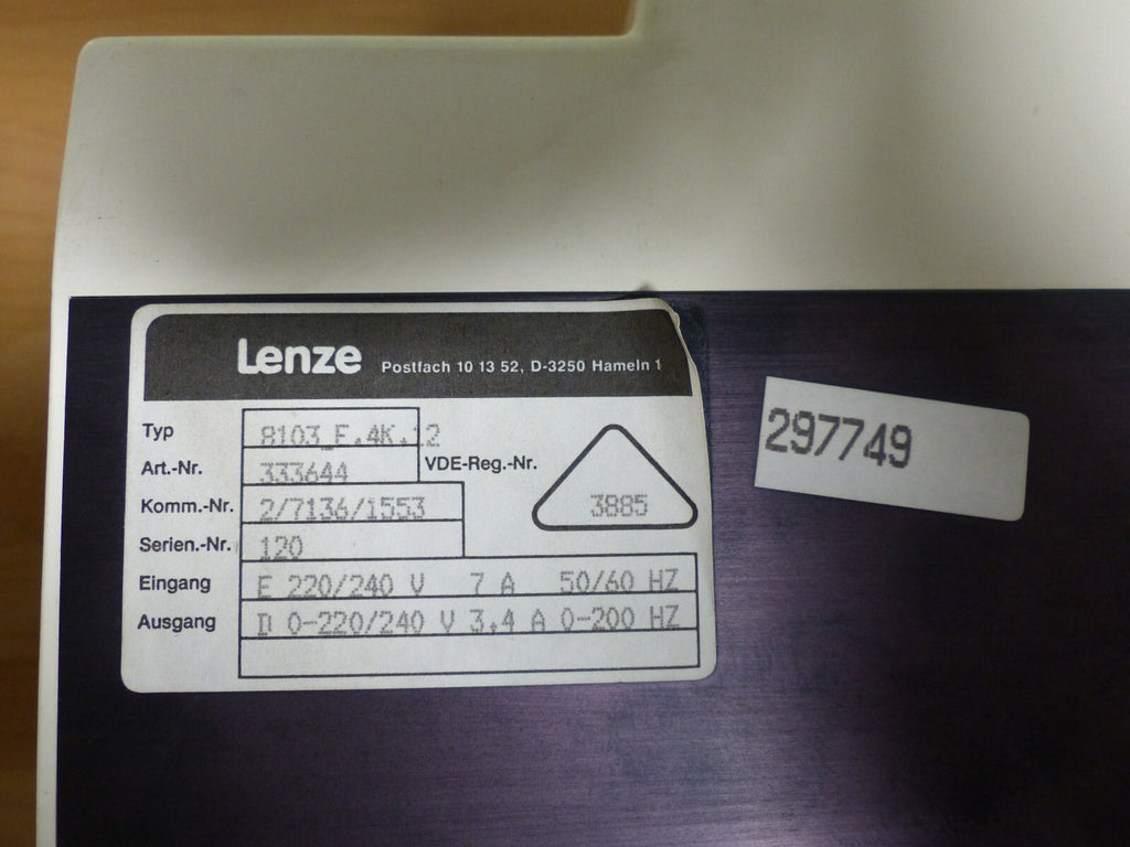 Lenze Frequenzumrichter 8100 8103_E.4K.12