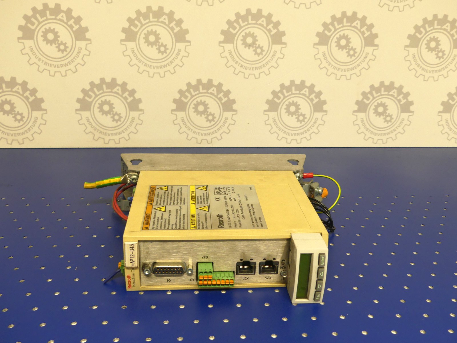 REXROTH HCS01.1E-W0013-A-02-B-ET-EC-NN-NN-NN-FW Leicht Beschädigt s.Bilder