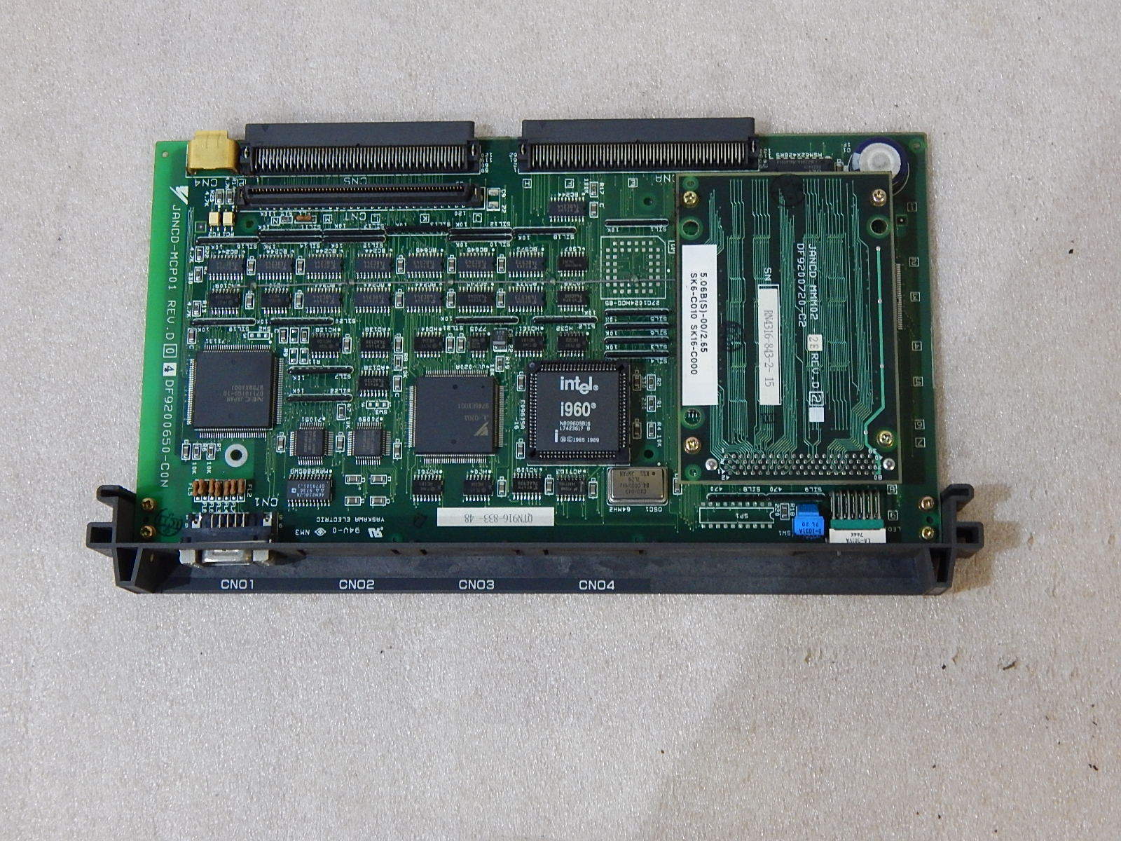 YASKAWA   JANCD-MCP01 REV.D04  DF9200650-C0N  Used