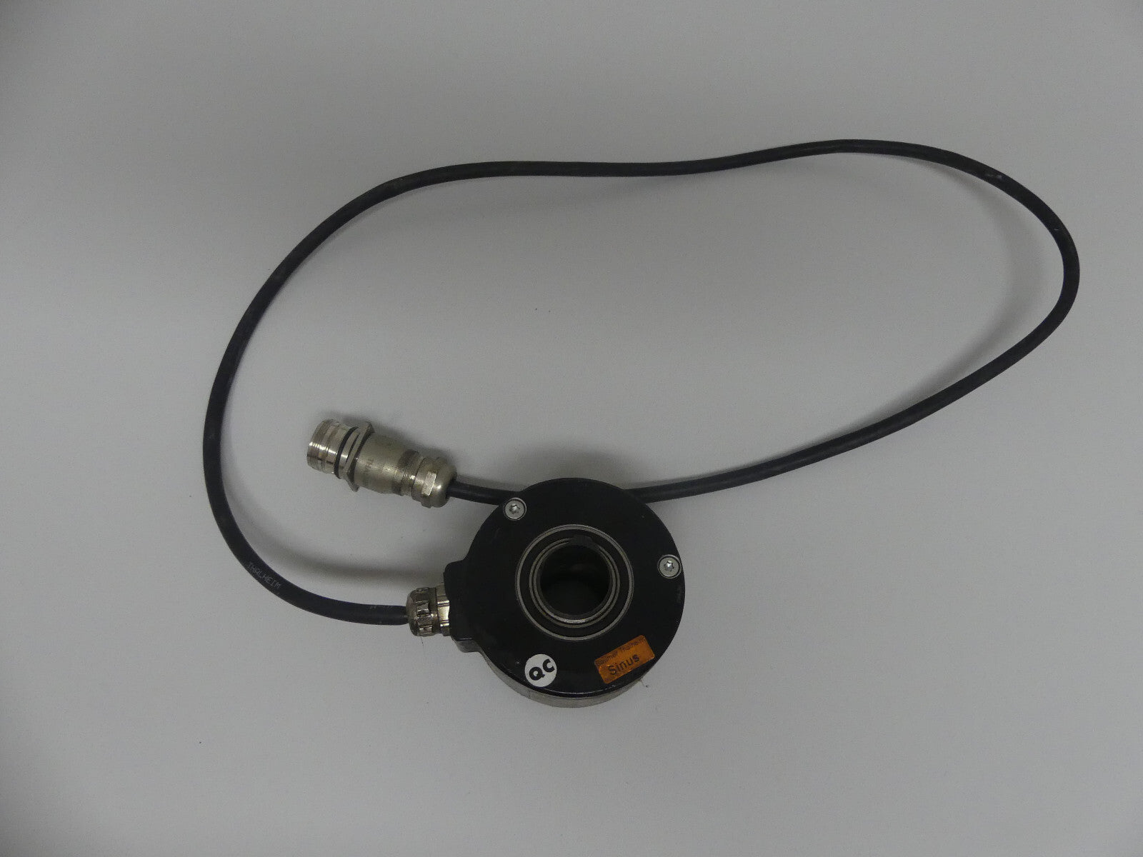 BAUMER THALHEIM SINUS DREHGEBER ITD 42 A 4 Y79 2048 NI H2SK12 S 27 IP65 53